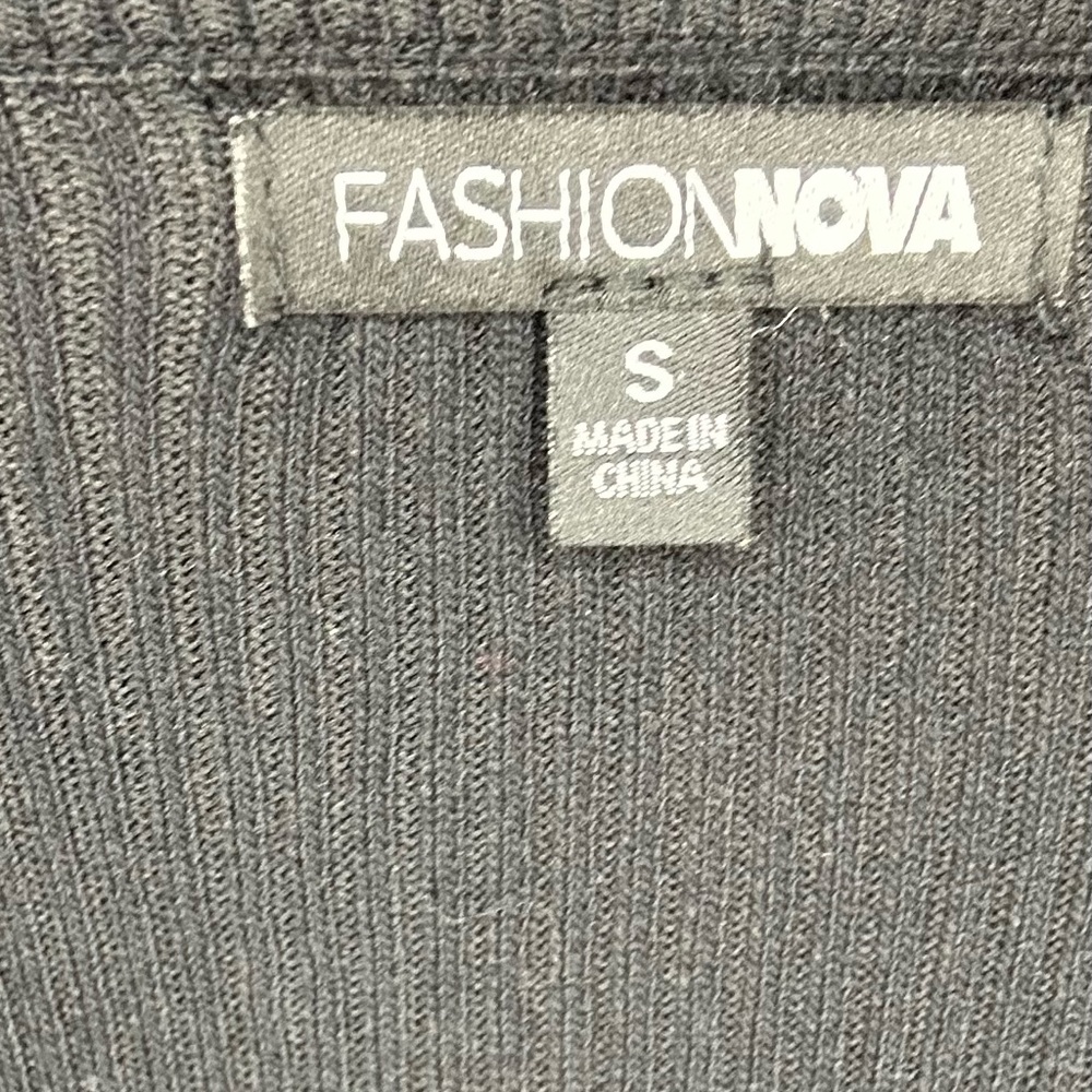 Cold shoulder sweater - 2 for $20 or 3 for $30 (Mix & Match) - Picture 6 of 6